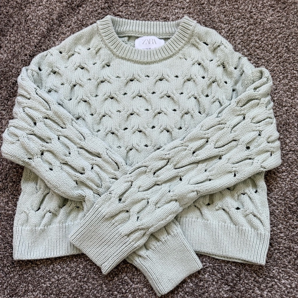 Zara girls Cable Knit Sweater - Light Green size 11-12